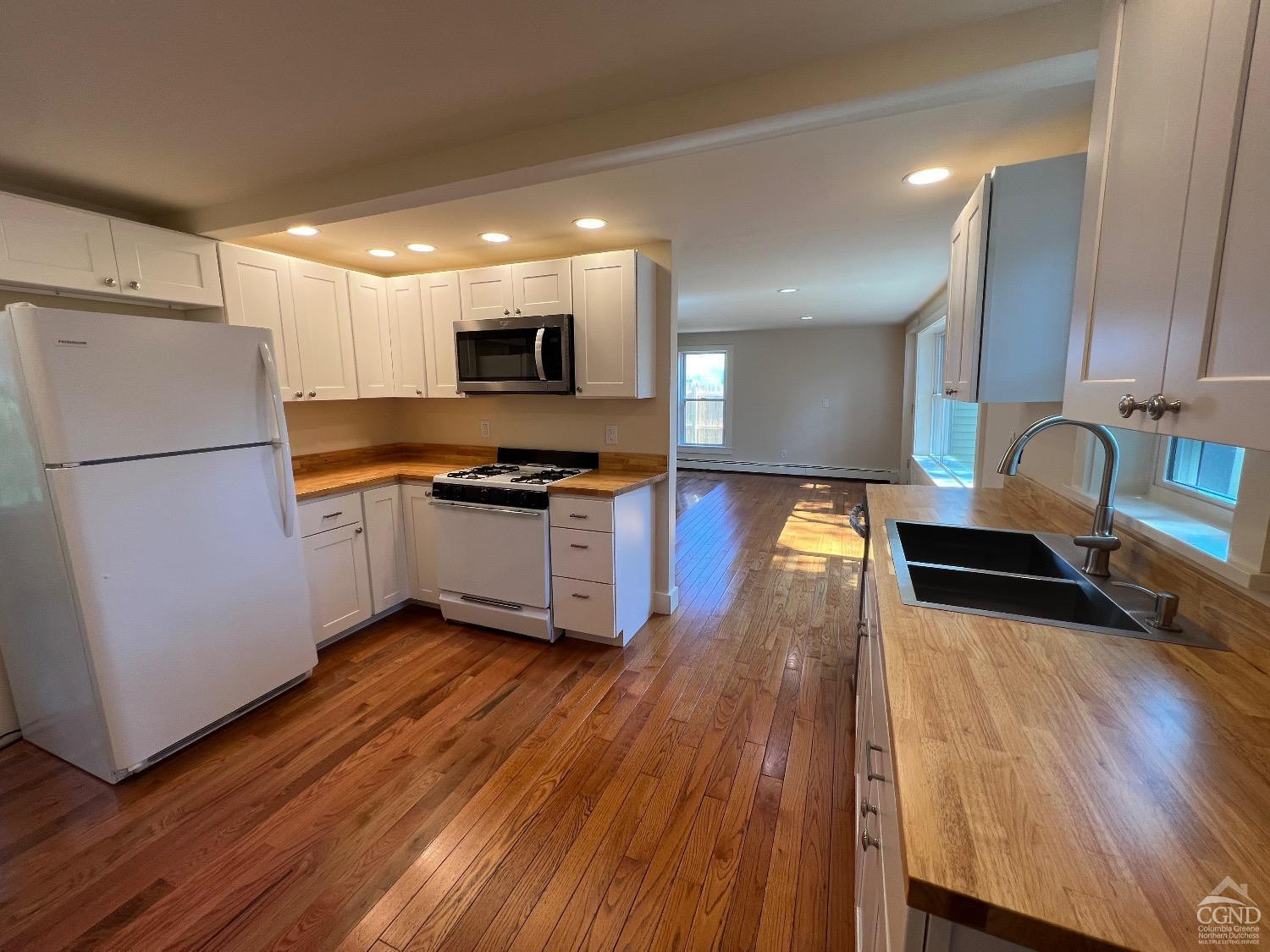 2 Spring Street Hudson, NY 12534 - Photo 6 of 22 Photo 6