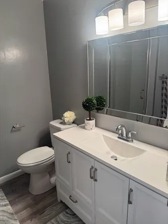 $2,800 | 1004 Paradise Road, Unit 3N, Swampscott, MA 01907