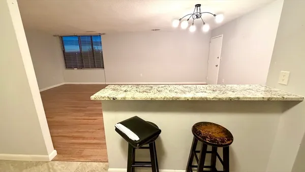 $2,800 | 1004 Paradise Road, Unit 3N, Swampscott, MA 01907