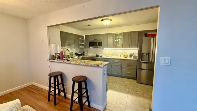 $3,100 | 1004 Paradise Road, Unit 3N, Swampscott, MA 01907