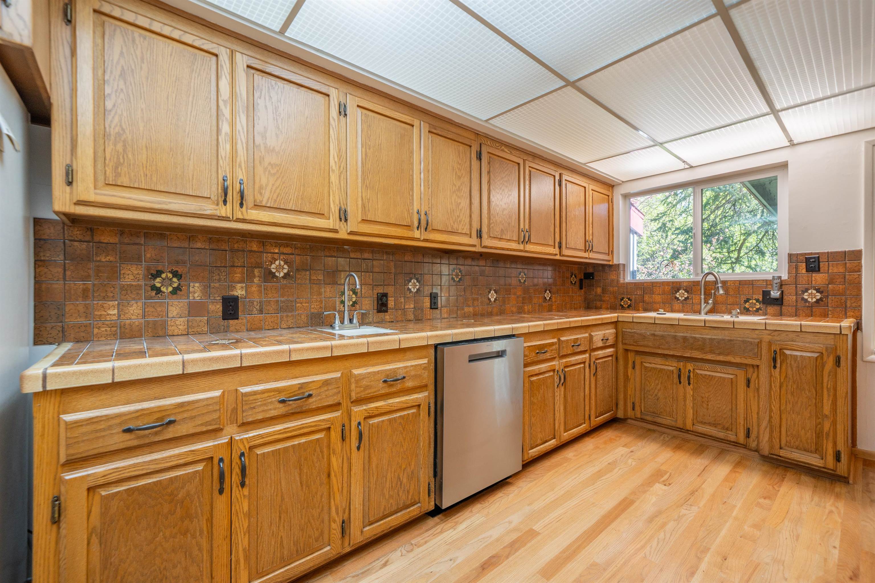 3081 Henderson Road Redding, CA 96002 - Photo 9 of 38