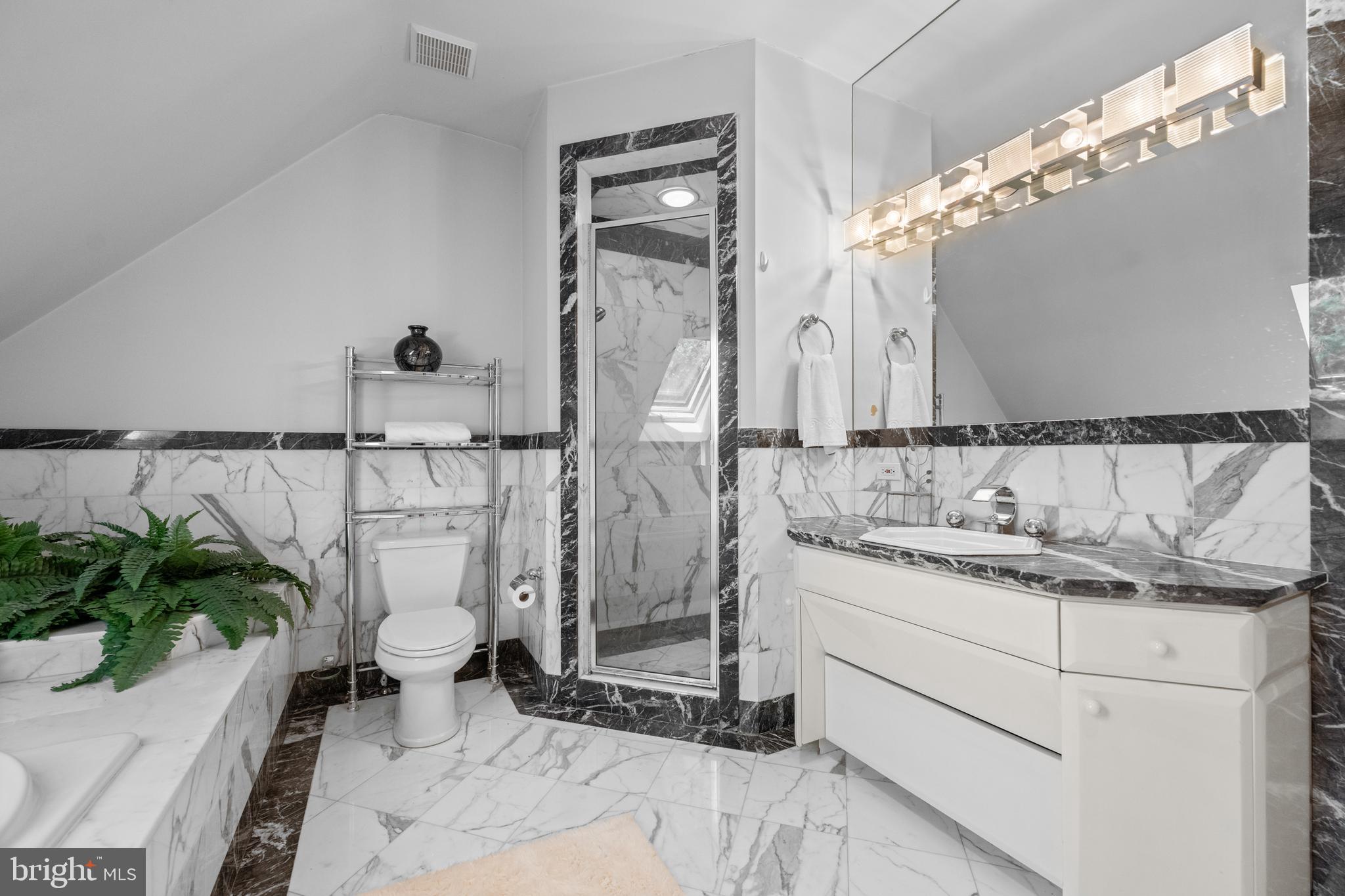46 Sleepy Hollow Drive Newtown Square, PA 19073 - Photo 37 of 63 Bathroom 3rd FL