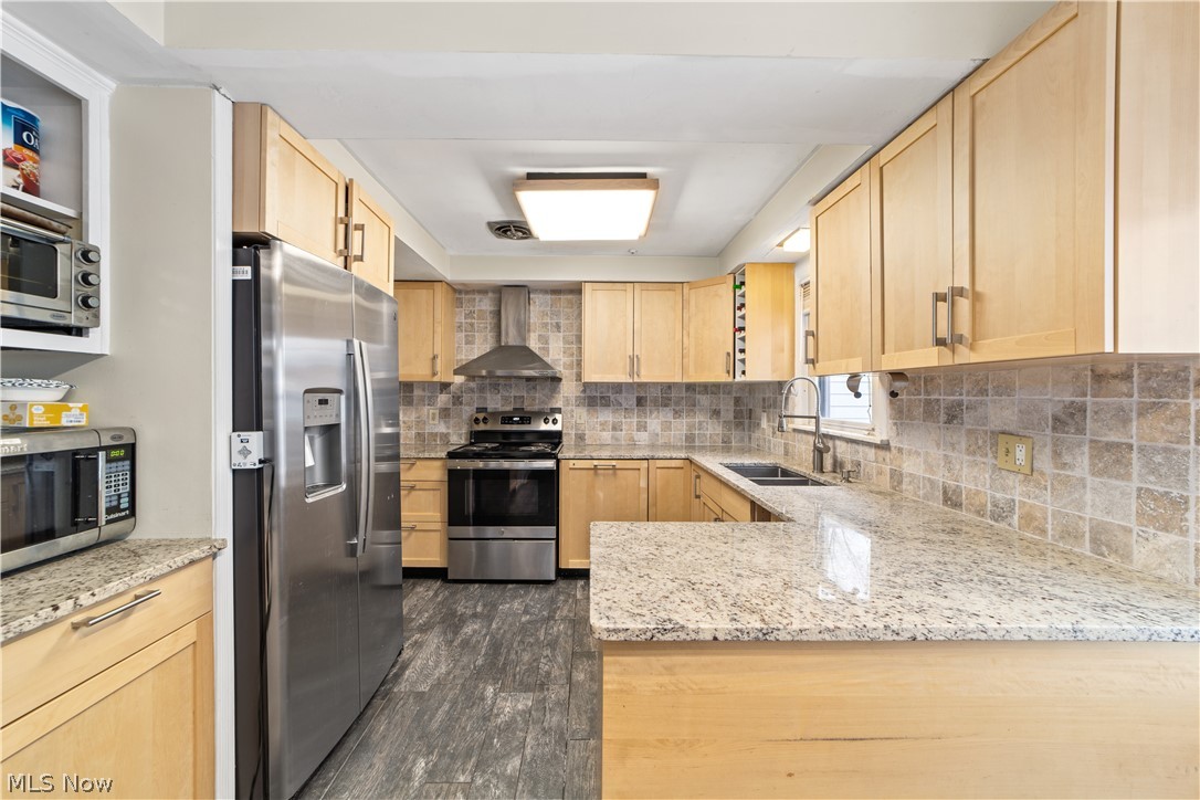 2414 Elmdale Road Cleveland, OH 44118 - Photo 13 of 23 Gallery Image 13
