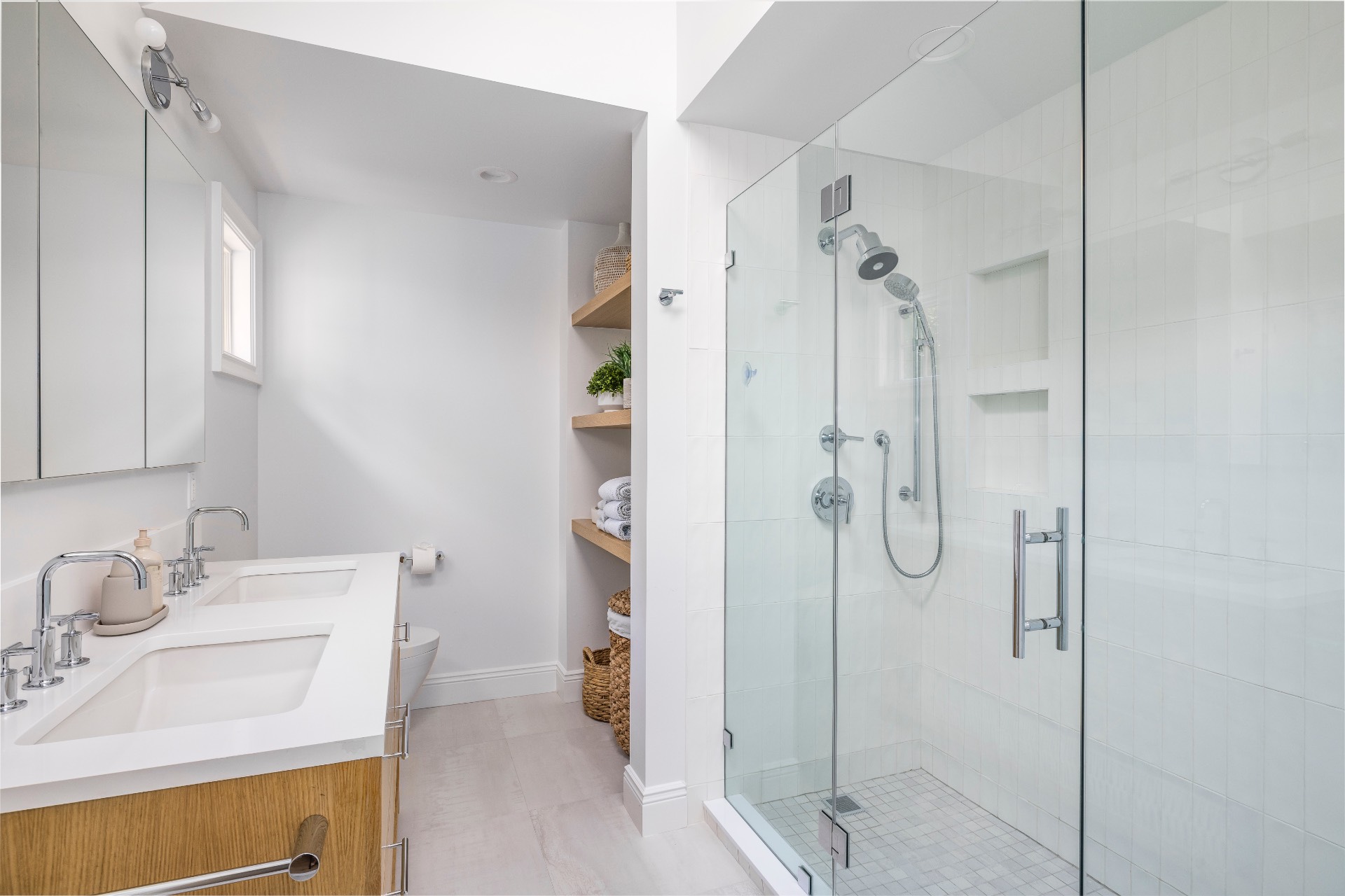 178 Kings Point Road East Hampton, NY 11937 - Photo 21 of 38