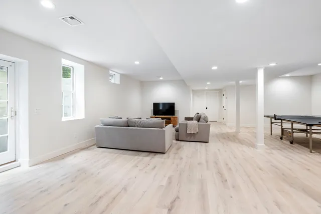 $75,000 | 178 Kings Point Road, East Hampton, NY 11937