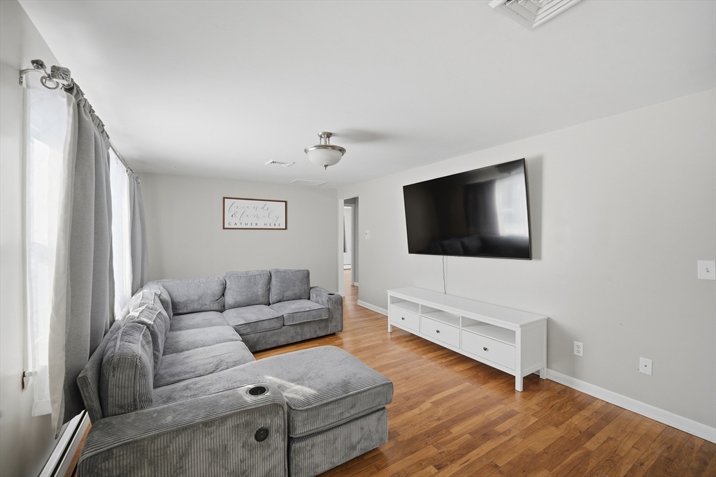 52 Falmouth Road Chicopee, MA 01020 - Photo 24 of 32