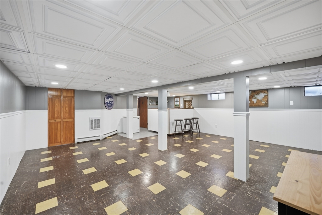 52 Falmouth Road Chicopee, MA 01020 - Photo 25 of 32