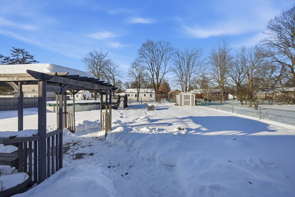 52 Falmouth Road Chicopee, MA 01020 - Photo 29 of 32