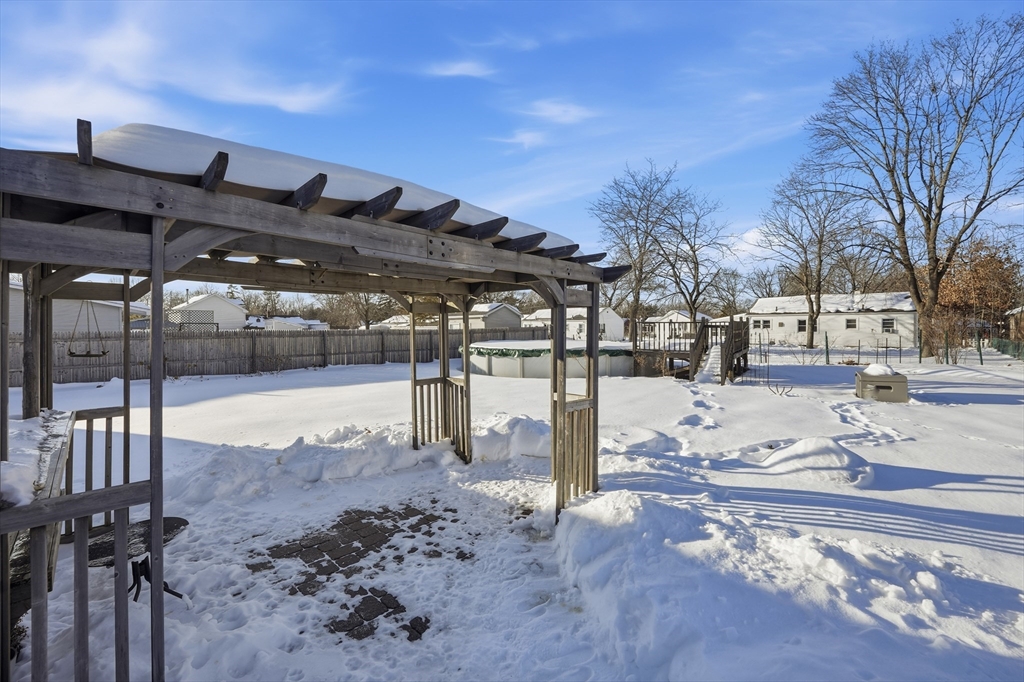 52 Falmouth Road Chicopee, MA 01020 - Photo 30 of 32