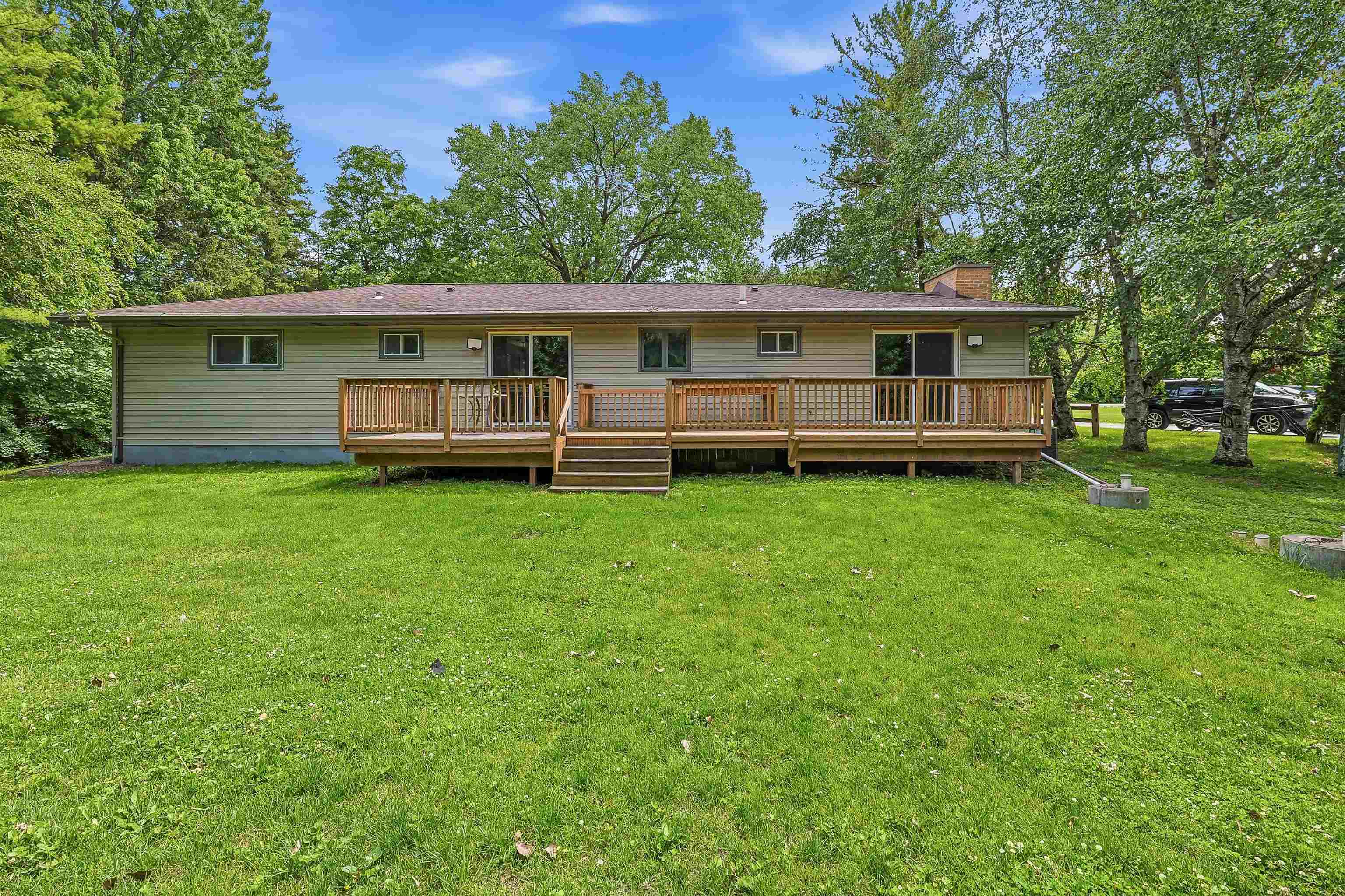W6878 Riverbend Road Fond du Lac, WI 54937 - Photo 30 of 37