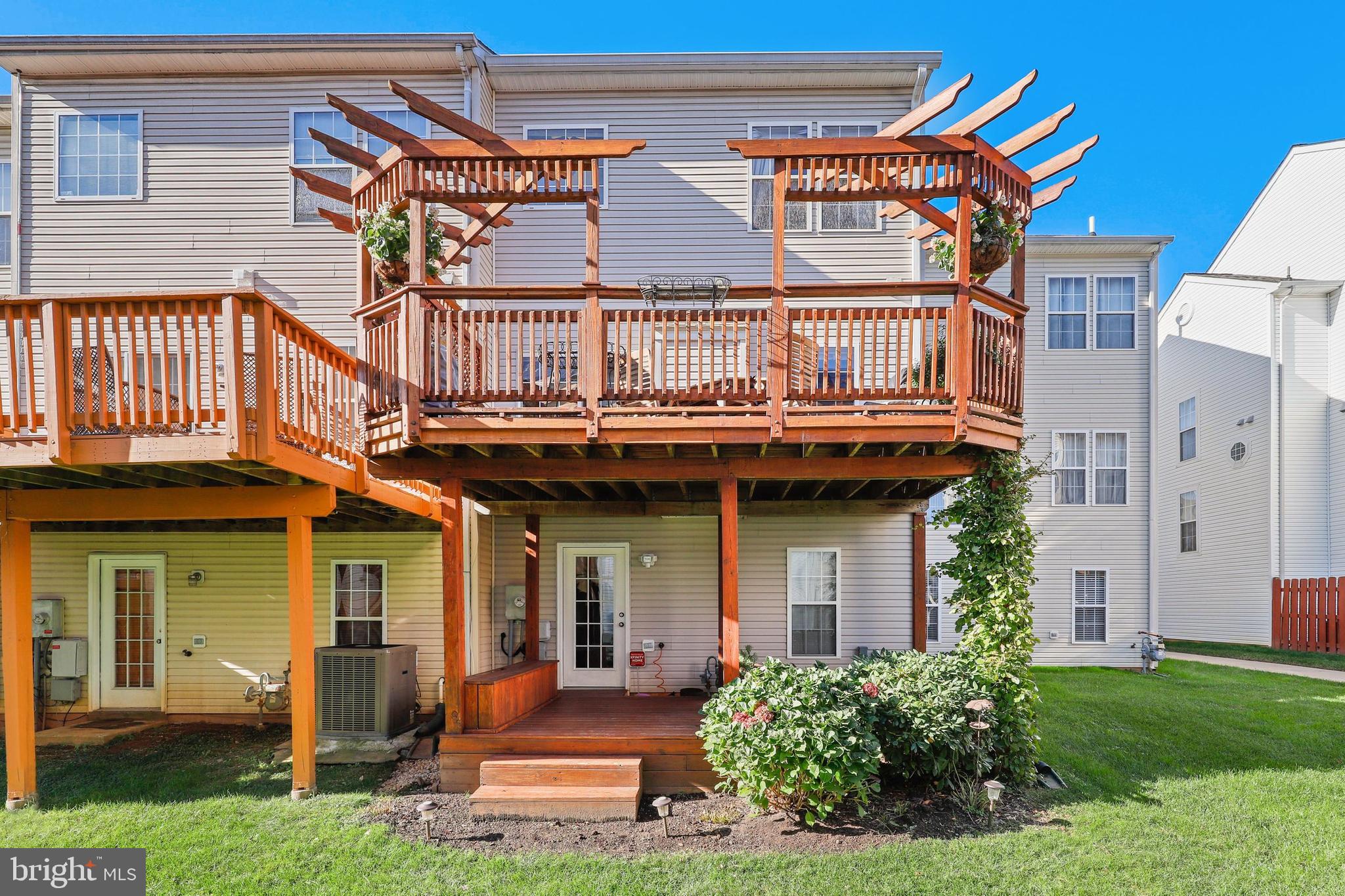 14018 Rockingham Road Germantown, MD 20874 - Photo 35 of 36 Gallery Image 35