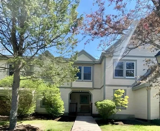 $450,000 | 3 C Newfane Circle, West Dover, VT 05356