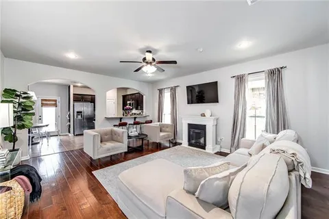 $259,900 | 434 Cypress Garden Drive, Houma, LA 70364