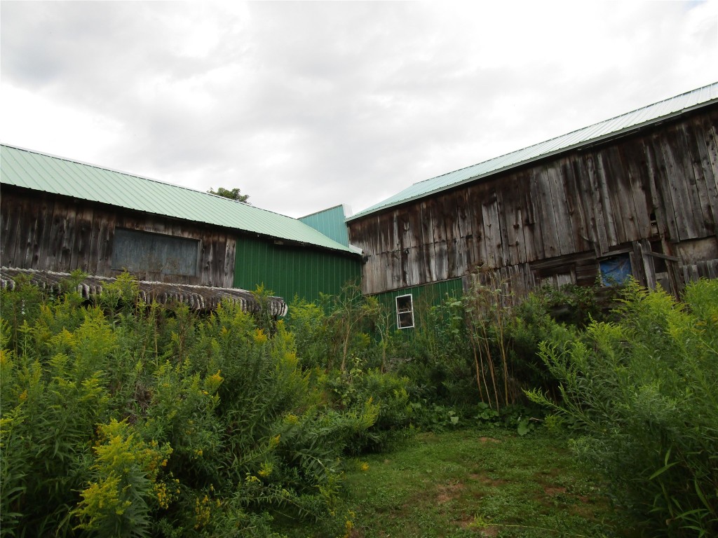 139 Burts Road Kirkwood, NY 13795 - Photo 4 of 37