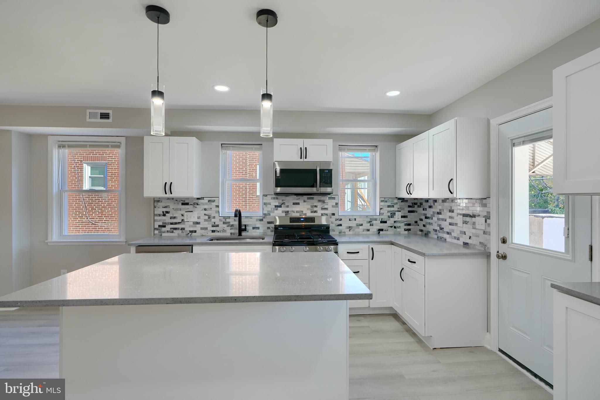 4507 Harcourt Road Baltimore, MD 21214 - Photo 4 of 40 Gallery Image 4