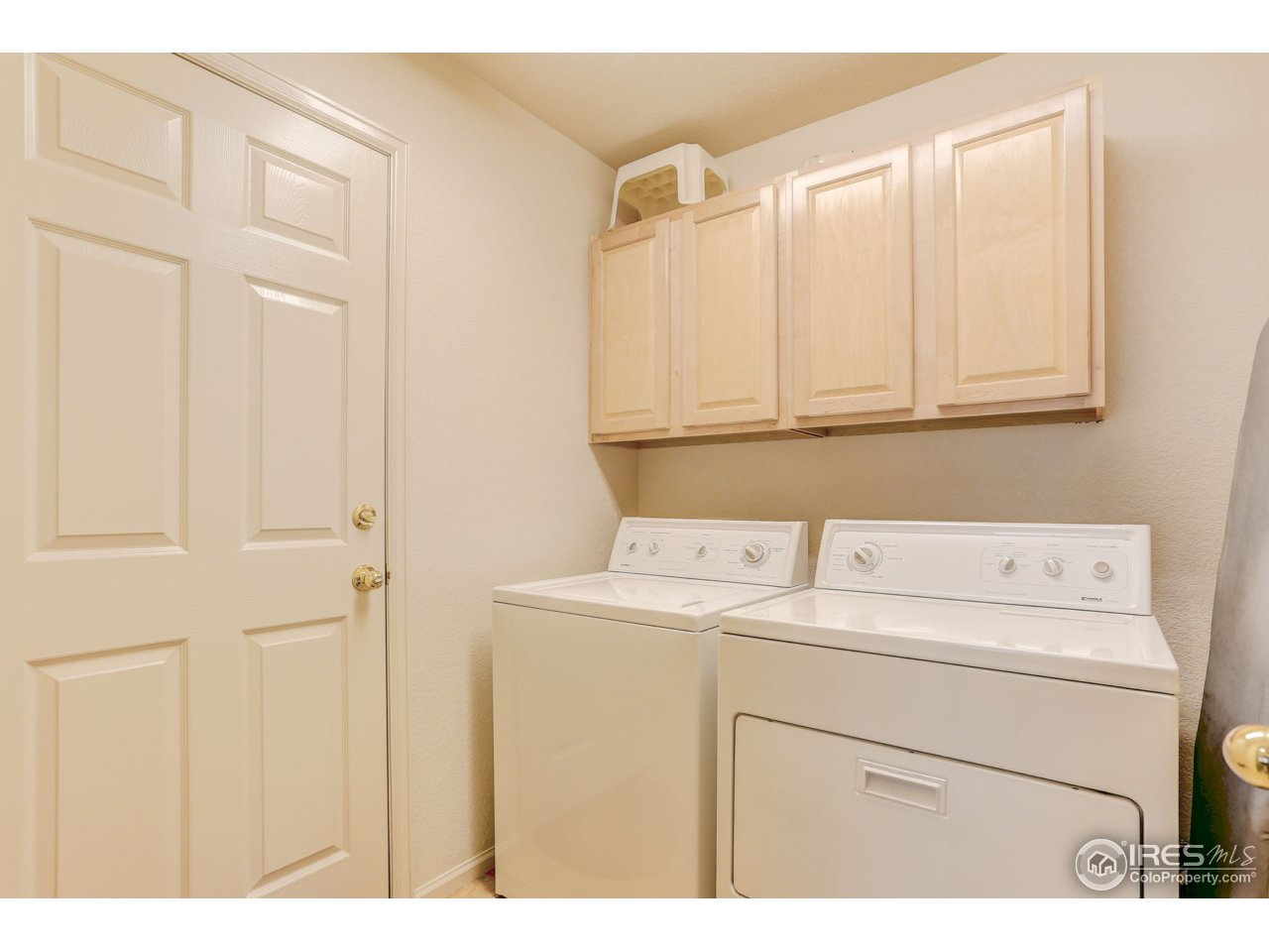 2008 Falcon Ridge Drive Fort Collins, CO 80528 - Photo 26 of 31 main floor laundry