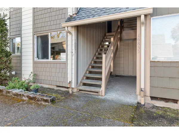 $219,999 | 16851 Southeast Powell Boulevard, Portland, OR 97236