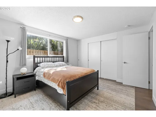 $219,999 | 16851 Southeast Powell Boulevard, Portland, OR 97236