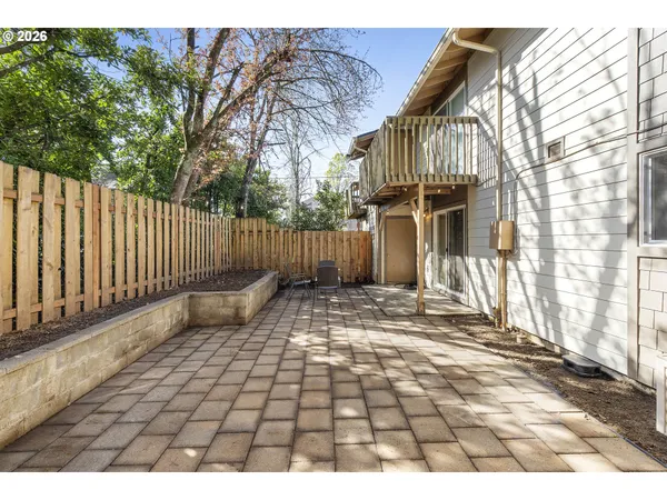 $219,999 | 16851 Southeast Powell Boulevard, Portland, OR 97236