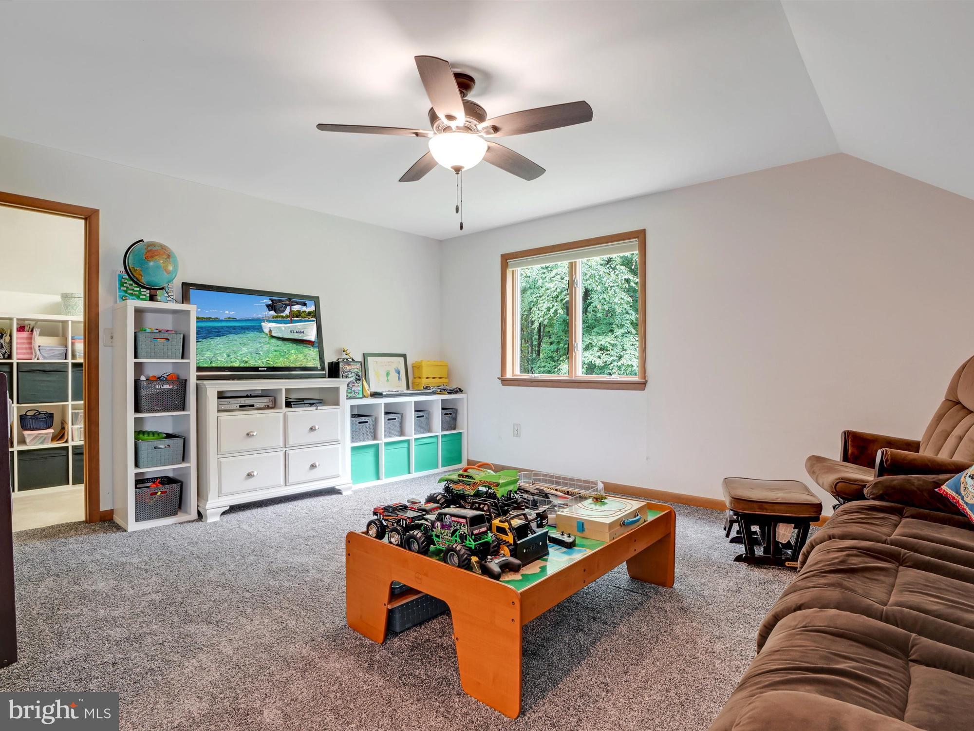2058 St Peters Road Pottstown, PA 19465 - Photo 24 of 39 Upstairs Family Room or 4th Bedroom!