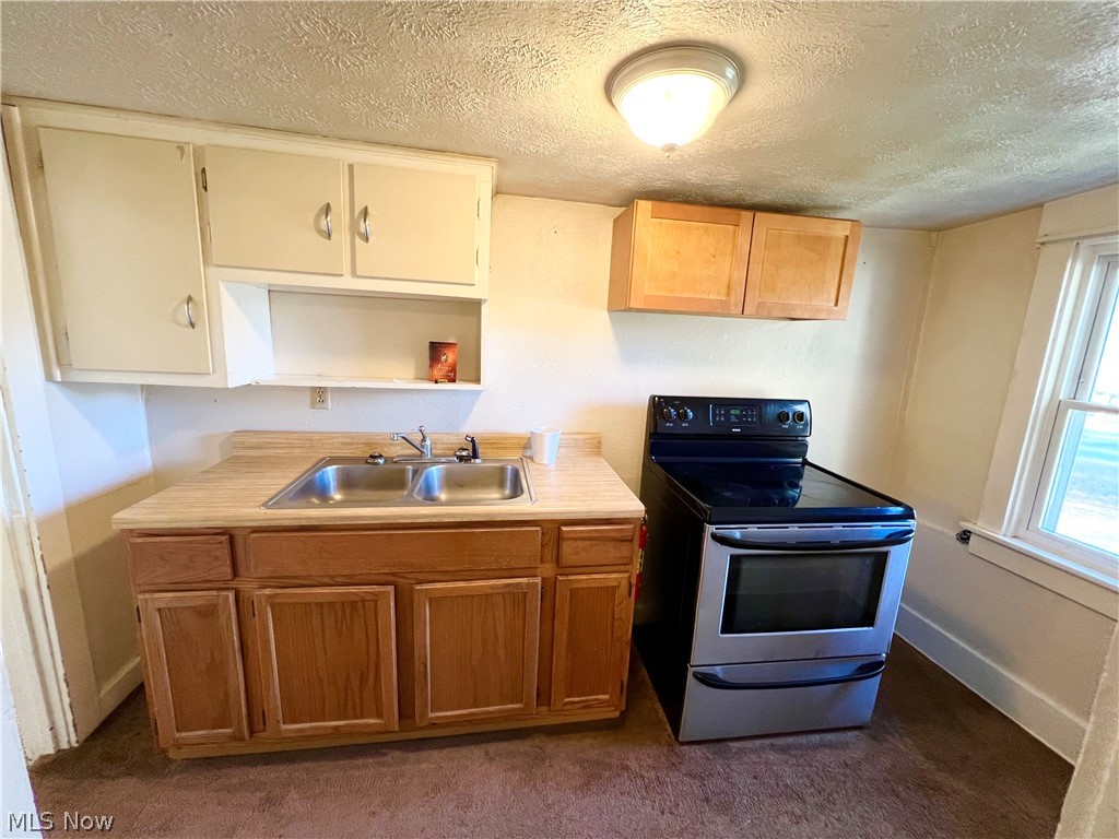 1665 Jacoby Road Akron, OH 44321 - Photo 10 of 26 Main