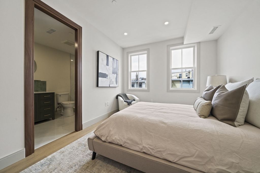 273 Havre Street, Unit 4 Boston, MA 02128 - Photo 7 of 13