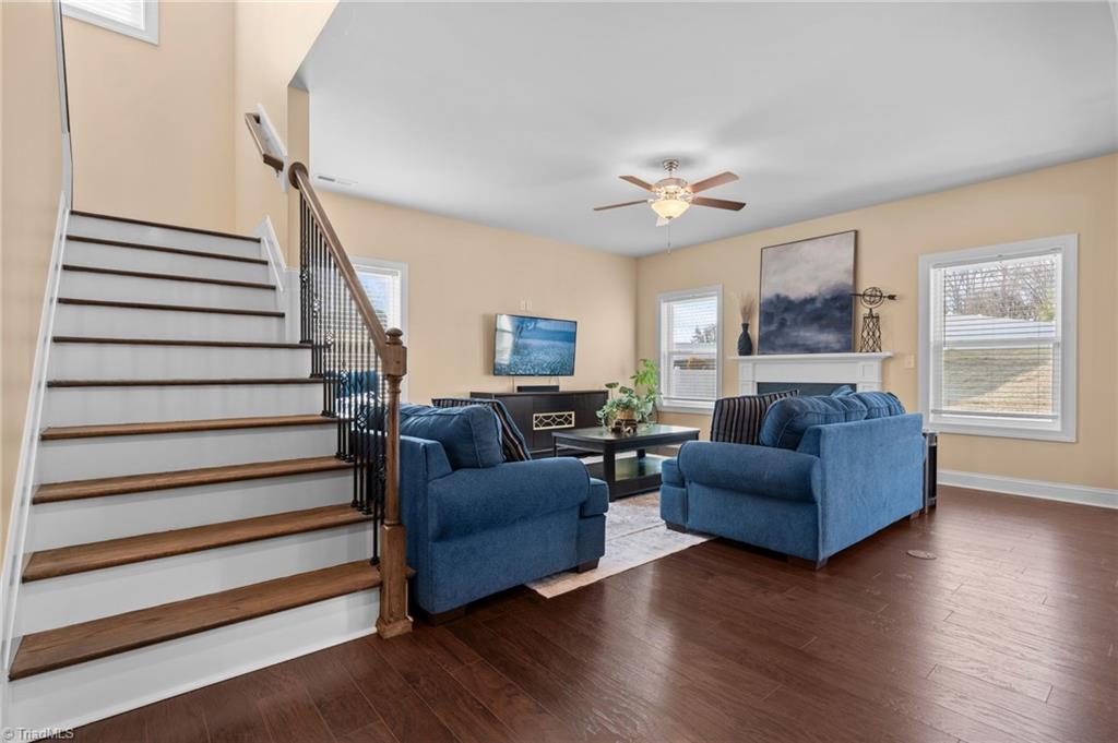 5619 Glad Acres Road Pfafftown, NC 27040 - Photo 22 of 45 Living Room/Staircase