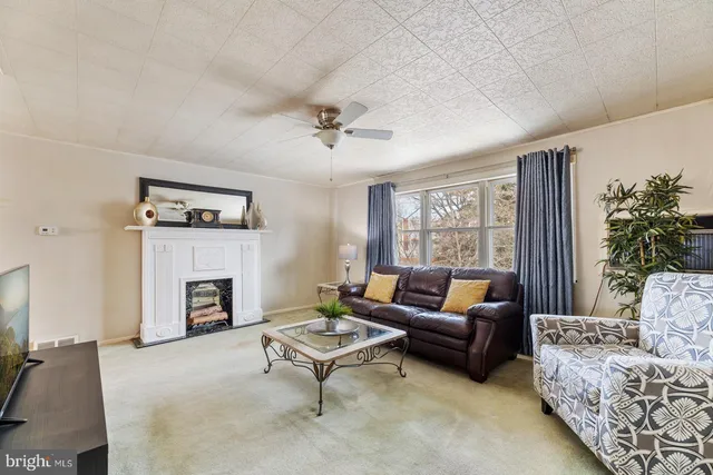 $329,997 | 3602 Essex Lane, Philadelphia, PA 19114