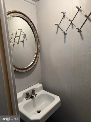 $329,997 | 3602 Essex Lane, Philadelphia, PA 19114