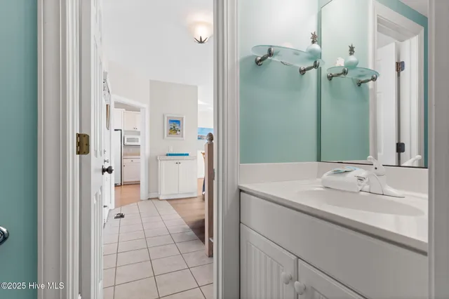 $990,000 | 109 Salisbury Street, Holden Beach, NC 28462