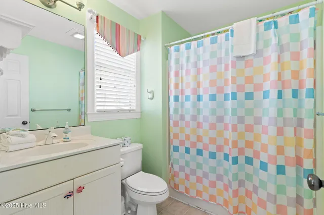 $990,000 | 109 Salisbury Street, Holden Beach, NC 28462