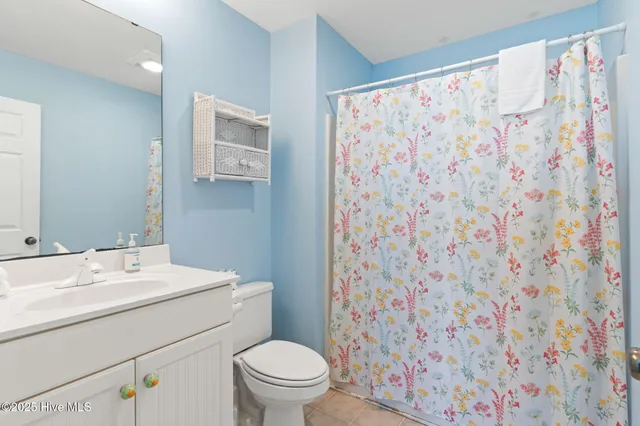 $990,000 | 109 Salisbury Street, Holden Beach, NC 28462