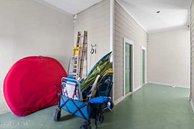 $990,000 | 109 Salisbury Street, Holden Beach, NC 28462