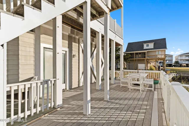 $990,000 | 109 Salisbury Street, Holden Beach, NC 28462