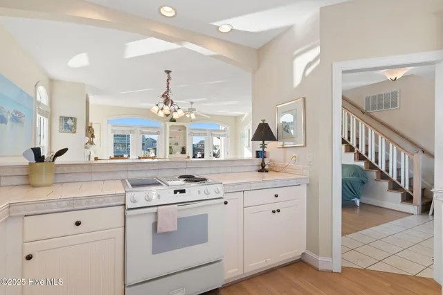 $990,000 | 109 Salisbury Street, Holden Beach, NC 28462