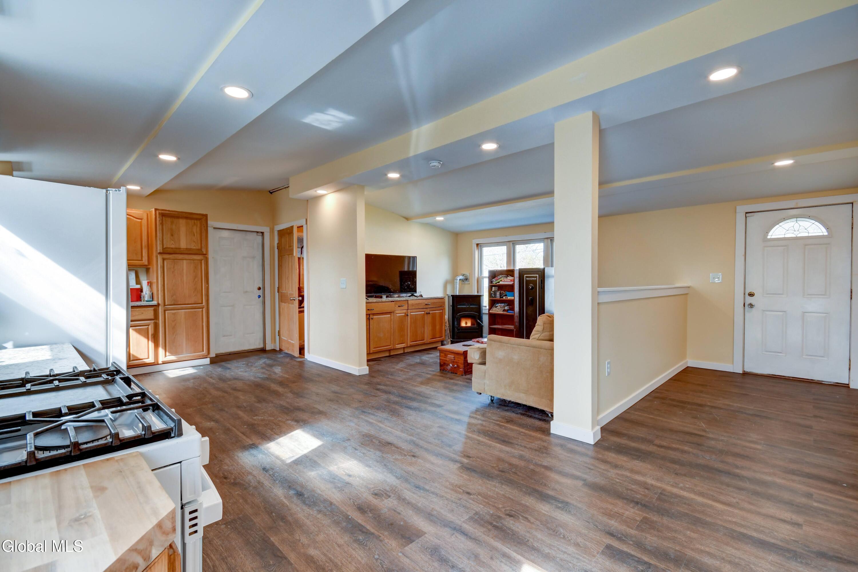 10 Brant Road Johnstown, NY 12095 - Photo 11 of 53 10 Brandt-41