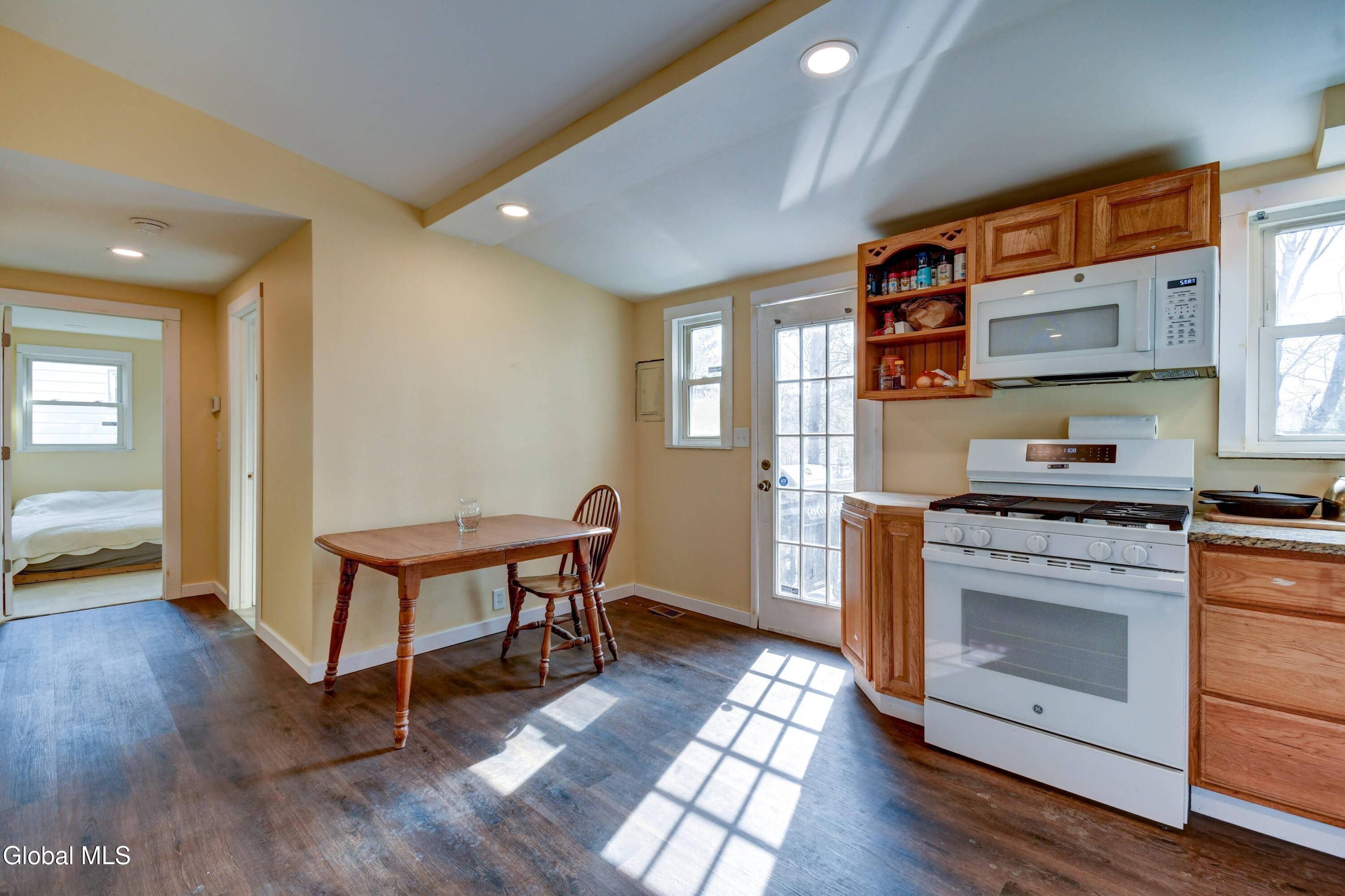 10 Brant Road Johnstown, NY 12095 - Photo 17 of 53 10 Brandt-51