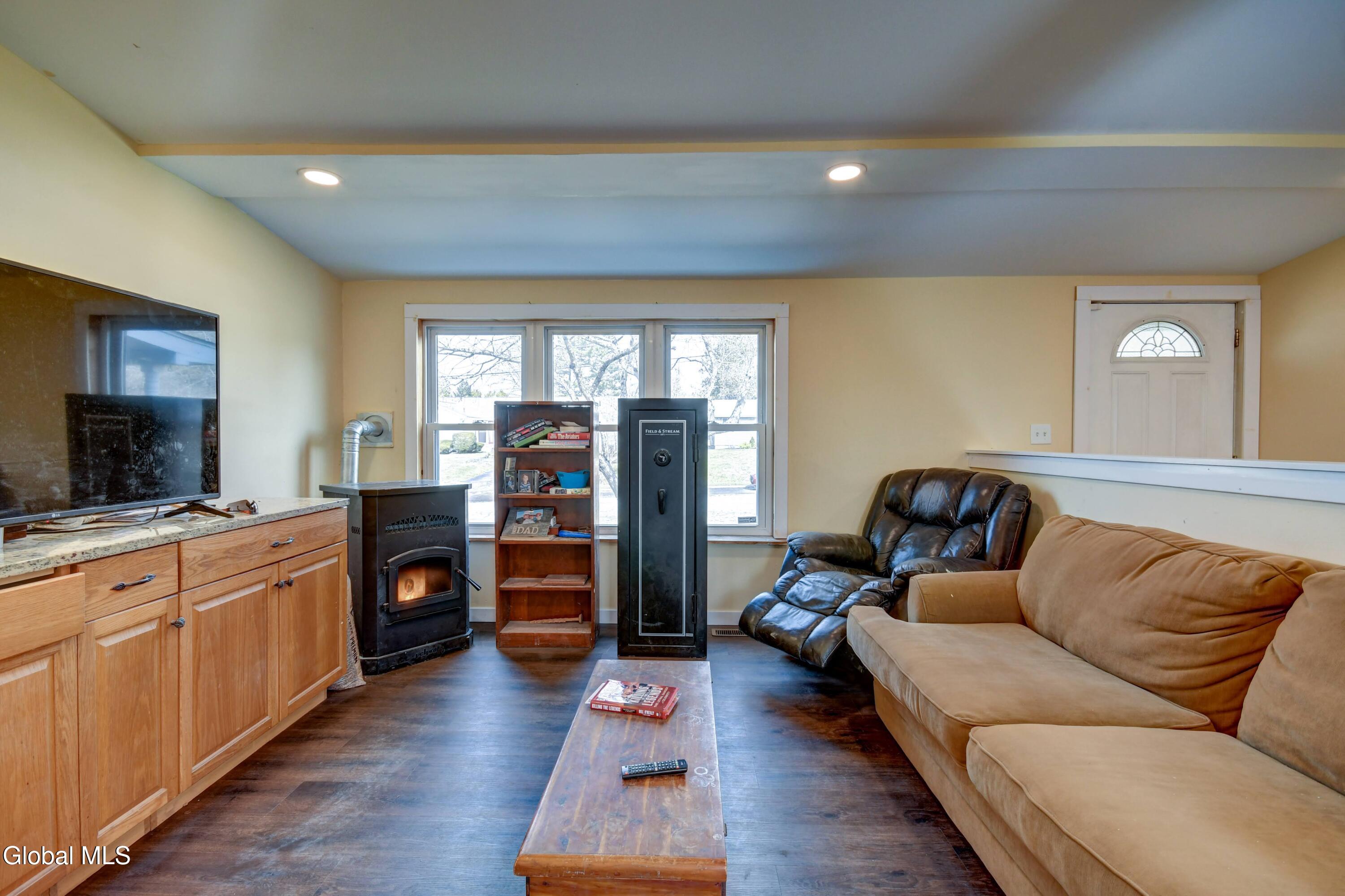 10 Brant Road Johnstown, NY 12095 - Photo 18 of 53 10 Brandt-52