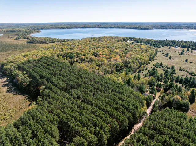 $129,900 | 4800 North Basswood Drive, Webster, WI 54893