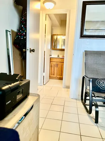 $124,999 | 9261 Sunrise Lakes Boulevard, Unit 304, Sunrise, FL 33322