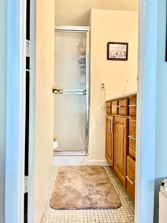 $124,999 | 9261 Sunrise Lakes Boulevard, Unit 304, Sunrise, FL 33322