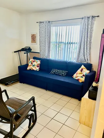 $124,999 | 9261 Sunrise Lakes Boulevard, Unit 304, Sunrise, FL 33322