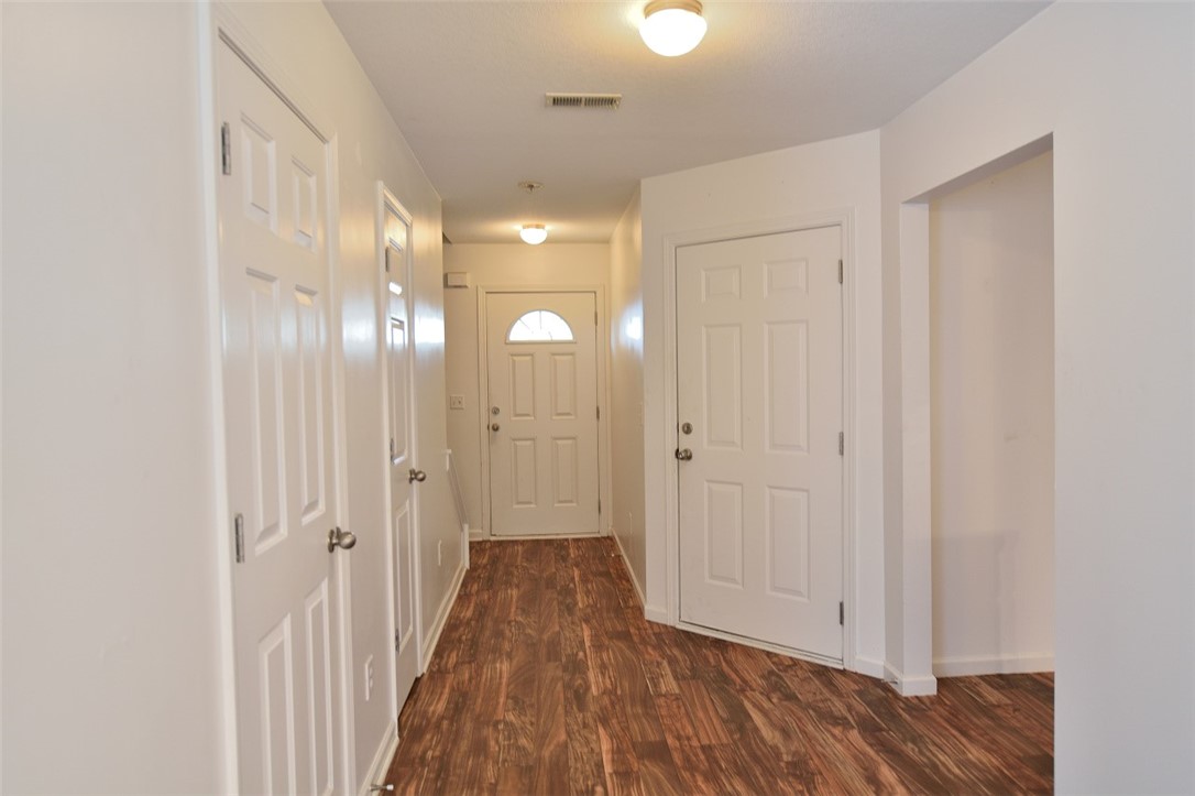 737 Bellview Way Seneca, SC 29678 - Photo 7 of 28 Gallery Image 7