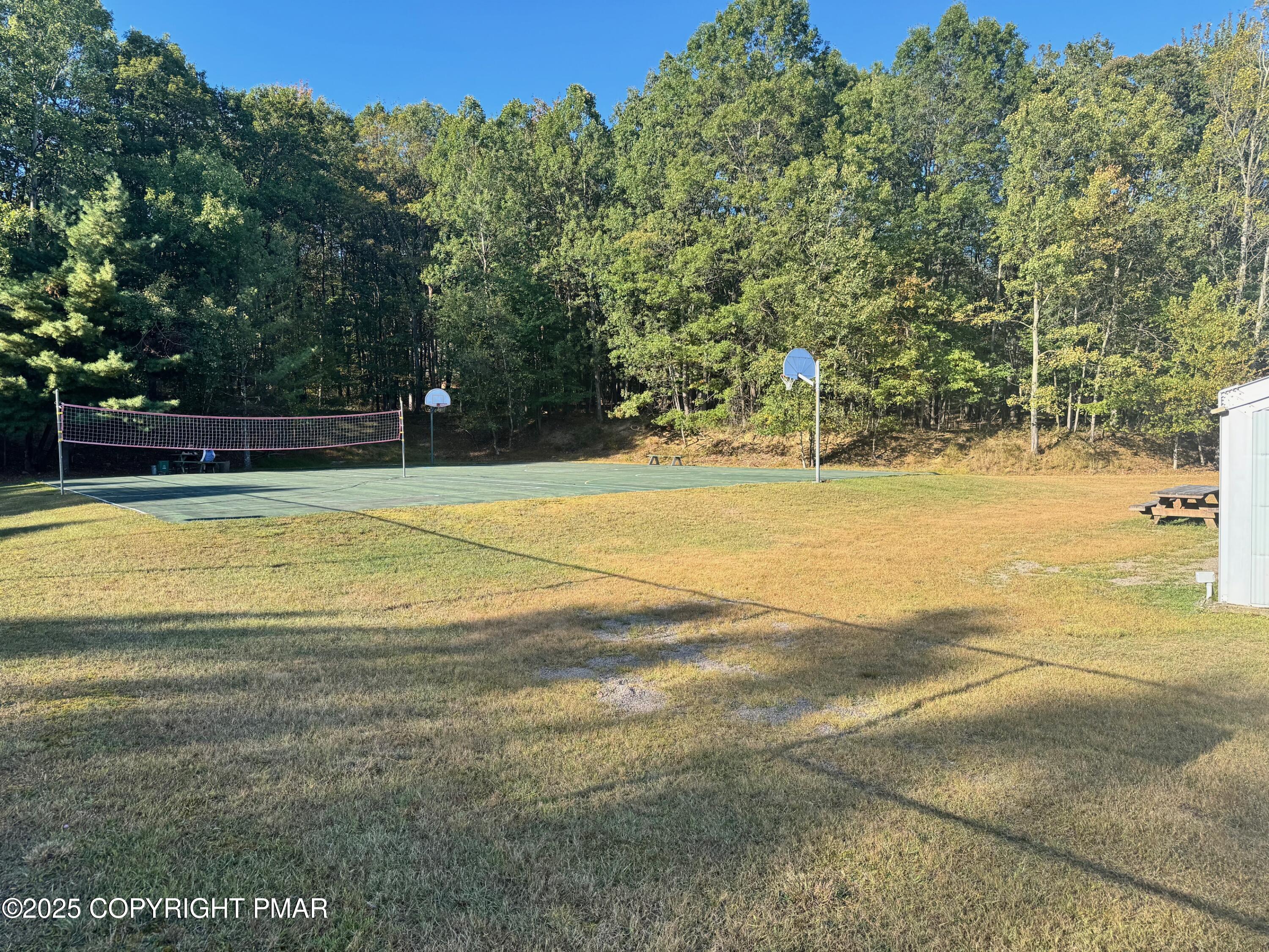 692 Watercrest Avenue Effort, PA 18330 - Photo 40 of 40 a view of an ocean and trees