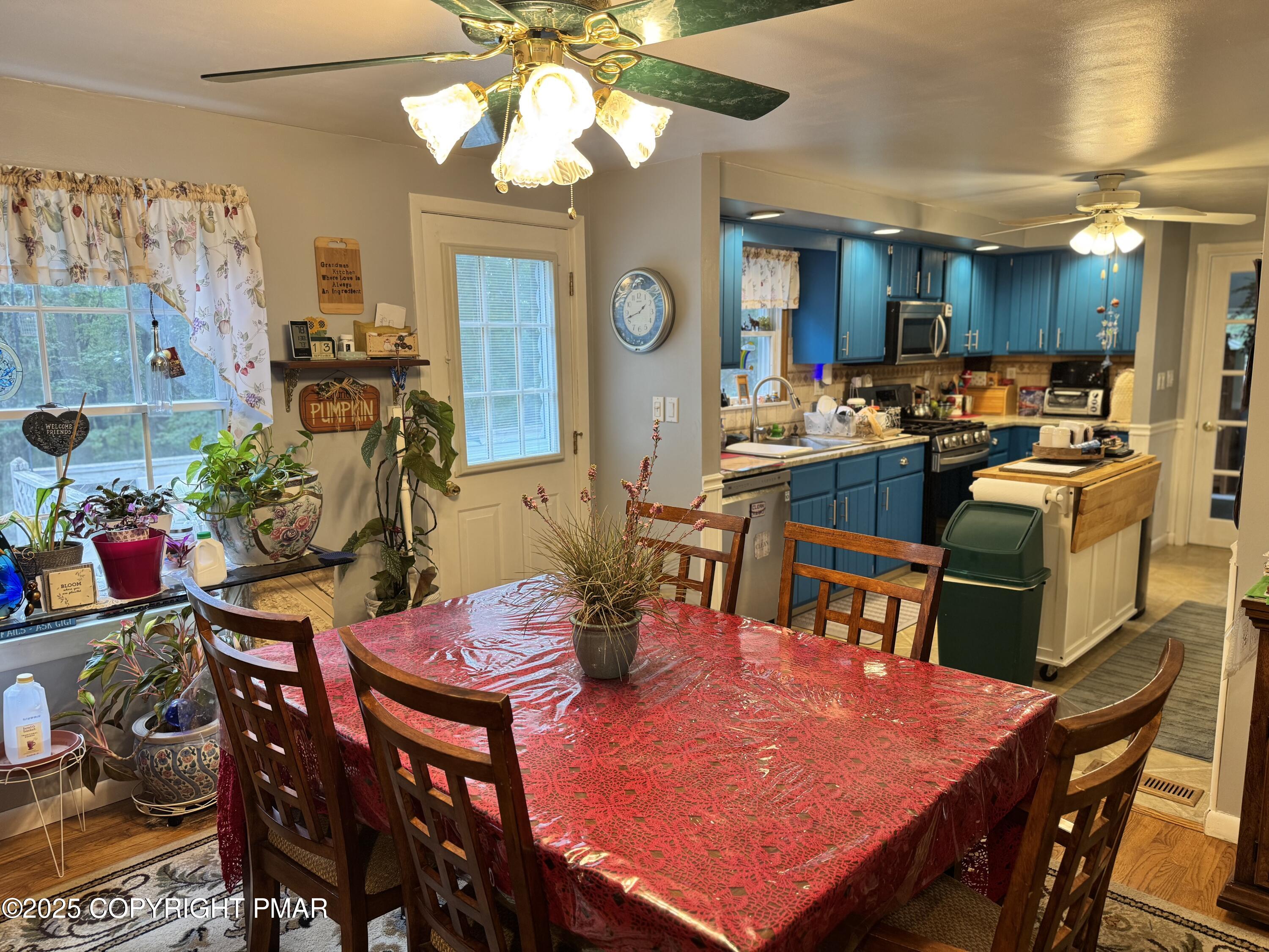 692 Watercrest Avenue Effort, PA 18330 - Photo 9 of 40 a view of a dining room with furniture