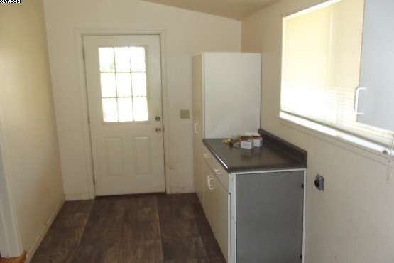 15710 Cloverdale Road Anderson, CA 96007 - Photo 7 of 12 utility room