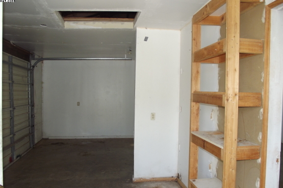 15710 Cloverdale Road Anderson, CA 96007 - Photo 9 of 12 garage
