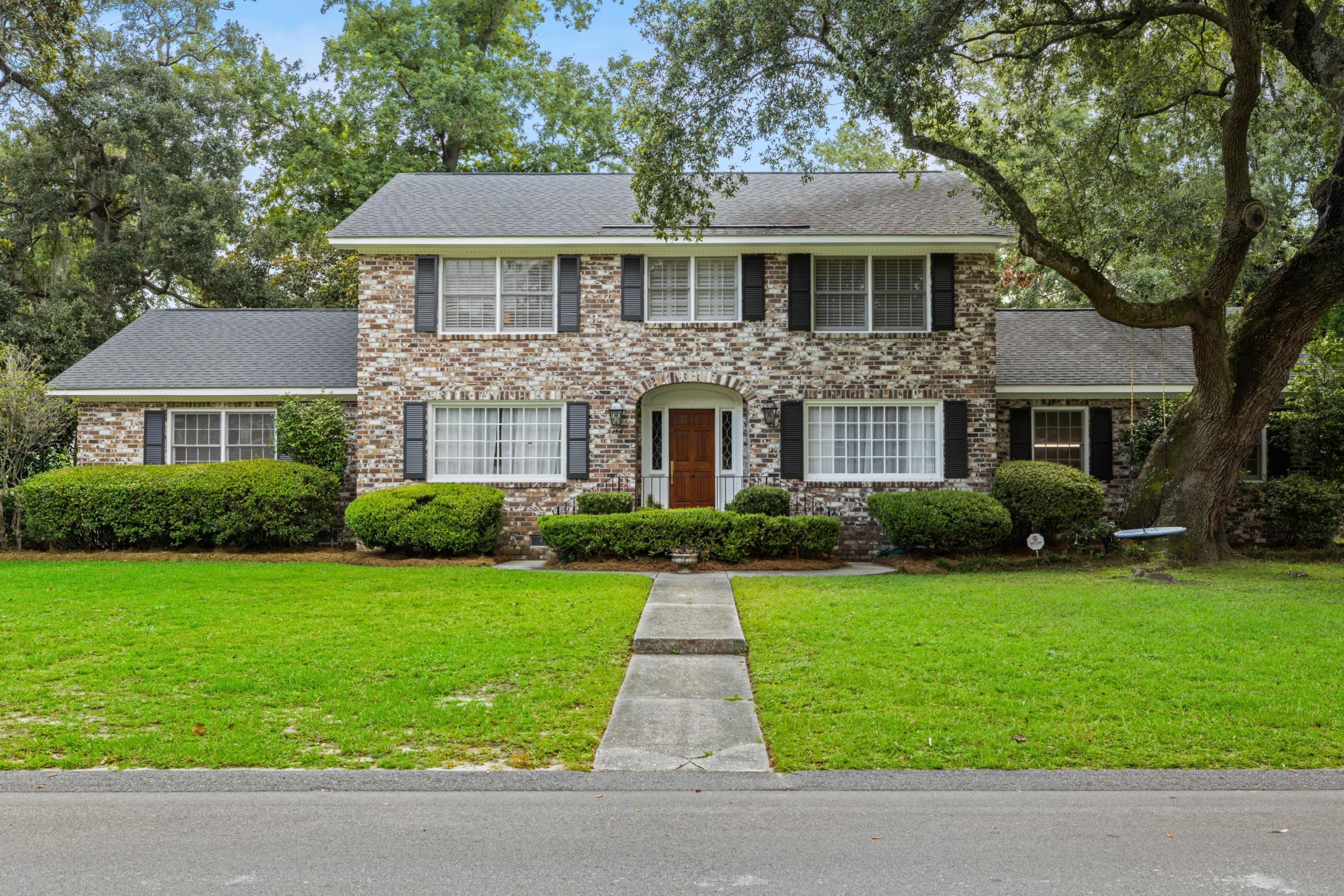 134 Manchester Road Charleston, SC 29407 - Photo 1 of 35 Front