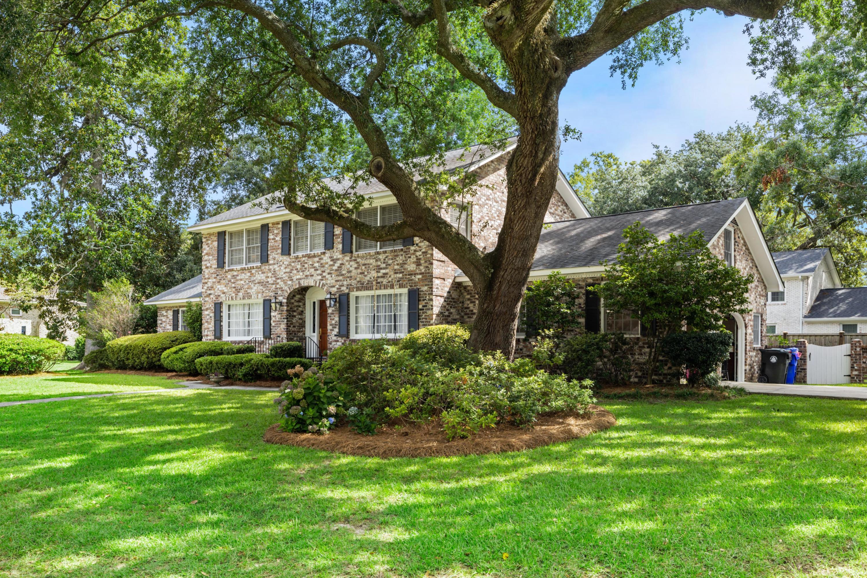 134 Manchester Road Charleston, SC 29407 - Photo 3 of 35 Front