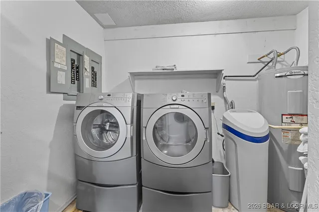 $400,000 | 216 Bent Shadow Lane, Osage Beach, MO 65065